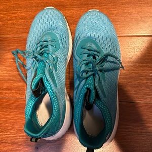 Adidas Alpha Bounce Sneakers